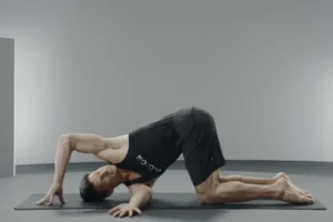 stretching routine for stiff shoulders