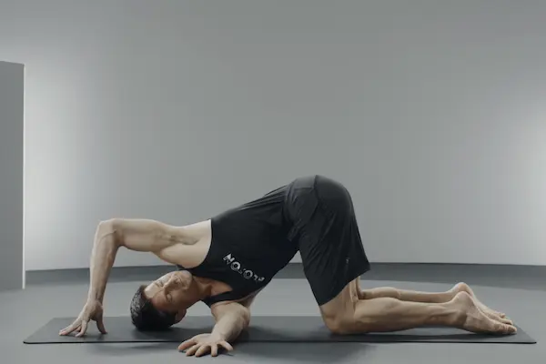 stretching routine for stiff shoulders